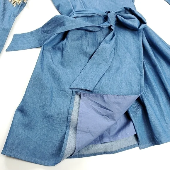 New Lovers + Friends  Viscose Chambray Blue Belted Wrap Dress Size M - Picture 6 of 13